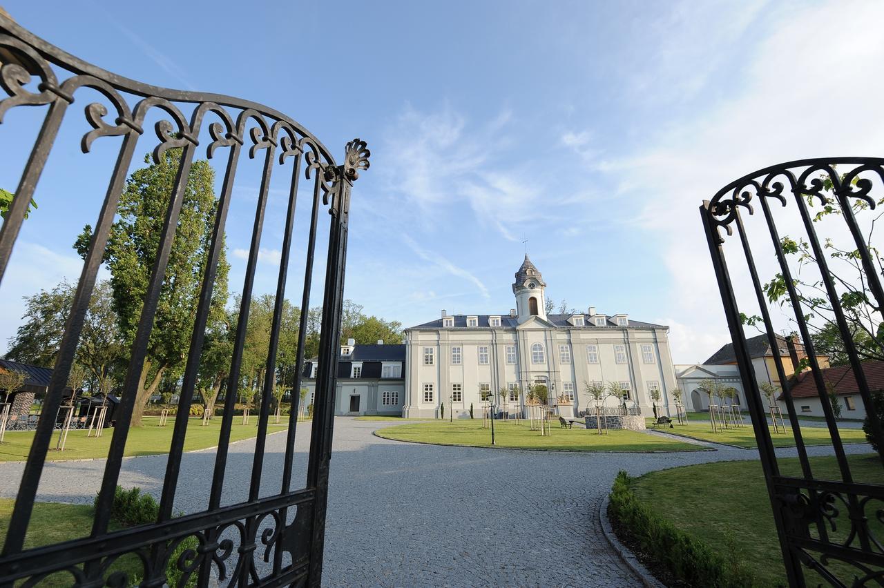 Hotel Panstvi Dlouha Lhota Eksteriør billede